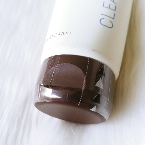 Full Size 3.4 FL oz Time To Clear Cleansing Gel AHAVA NEW - Picture 4 of 10